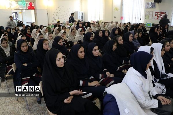 آیین زنگ آغاز هفته پژوهش و فناوری آموزش و پرورش آذربایجان شرقی