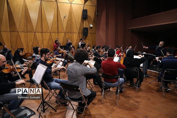 تمرین ارکستر ملی ایران