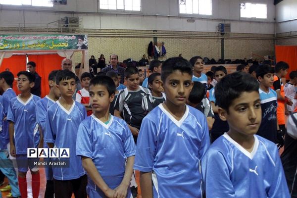 افتتاحیه مسابقات فوتسال آموزشگاه‌های ابتدایی شهرستان بیرجند