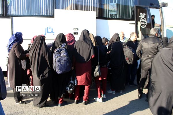 اعزام دانش‌آموزان دختر منطقه چهاردانگه  به مناطق عملیاتی جنوب کشور