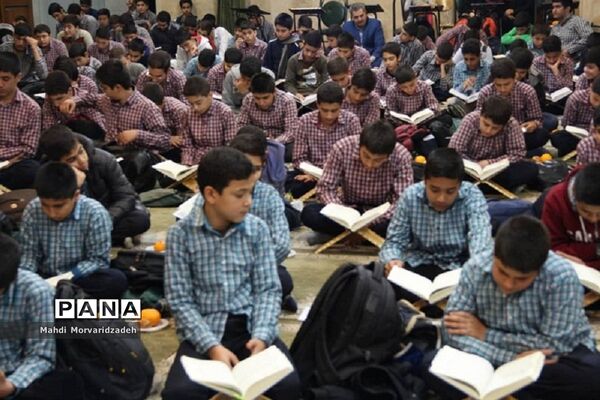 برگزاری محفل انس با قرآن به مناسبت ولادت حضرت عبدالعظیم حسنی(ع) در شهرری