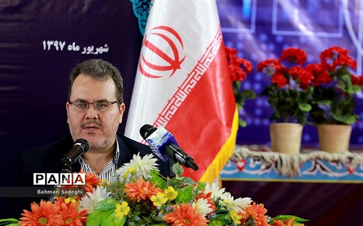 رئیس پژوهشگاه مطالعات آموزش و پرورش: وزیر آموزش و پرورش از ۵۳ هزار معلم پژوهنده تجلیل کرد