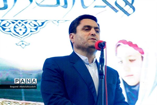 جشن عبادت دانش‌آموزان دختر در ساری