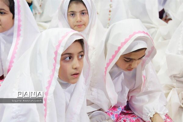 جشن عبادت دانش‌آموزان دختر در ساری