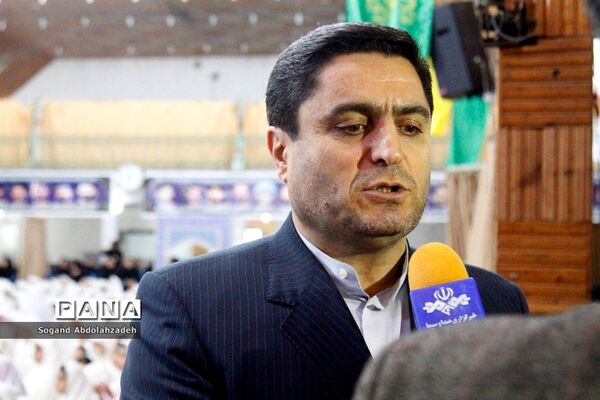 جشن عبادت دانش‌آموزان دختر در ساری