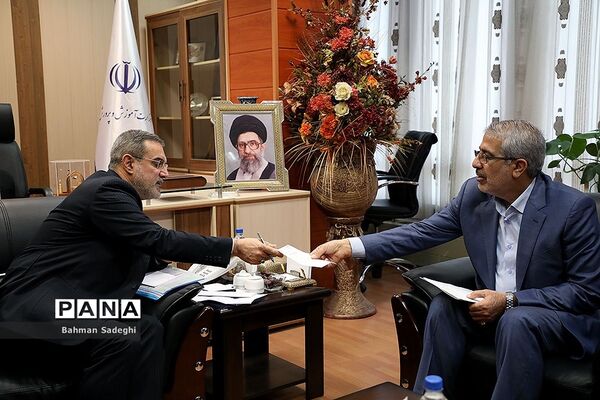 دیدار وزیر آموزش و پرورش با جمعی از نمایندگان مجلس