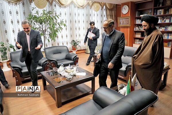 دیدار وزیر آموزش و پرورش با جمعی از نمایندگان مجلس