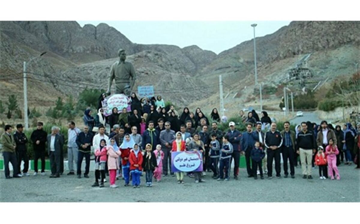 برگزاری همایش  پیاده روی  مدارس و مراکز غیر دولتی تربت حیدریه