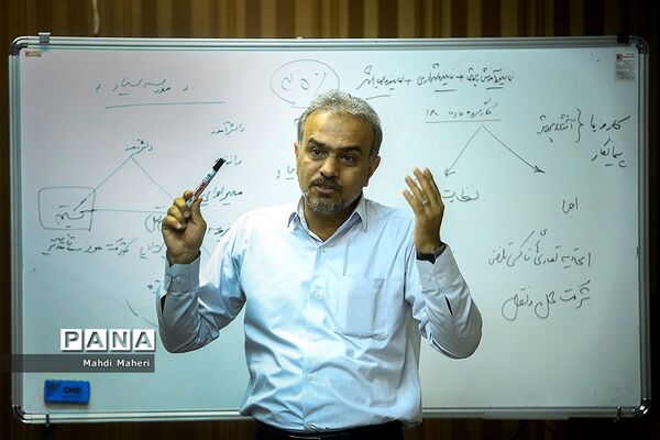 جلسه هم اندیشی نظارت بر سرویس مدارس و کار فرهنگی