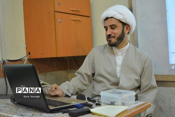 دوره توانمندسازی ترویج فرهنگ نماز ویژه مدیران در مدارس در شهریار