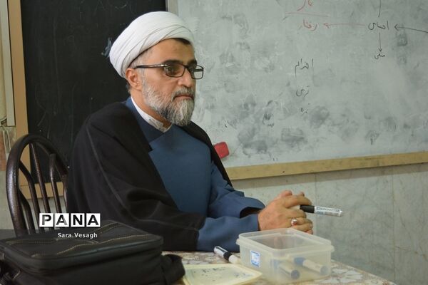 دوره توانمندسازی ترویج فرهنگ نماز ویژه مدیران در مدارس در شهریار