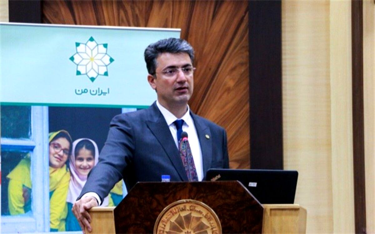 پدرام سلطانی: باید شکاف آموزشی بین مرکز و پیرامون را کم کنیم