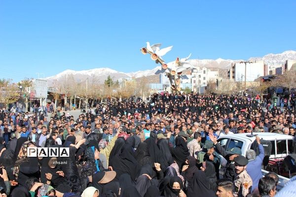 تشییع پیکر مطهر شهید حادثه تروریستی چابهار در یاسوج