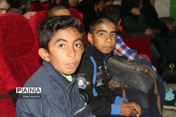 مراسم تجلیل از دانش‌آموزان معلول به میزبانی دبیرستان قاضی در گله‌دار فارس