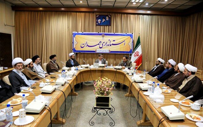 روحانیون نقش مهمی در امید آفرینی و تقویت باورهای عمومی دارند