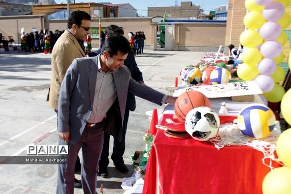 برگزای المپیاد درون مدرسه‌ای دردبیرستان متوسطه اول فخرالزمان قریب