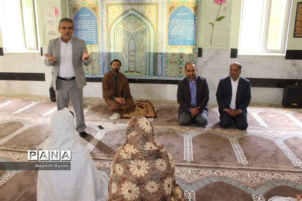 نماز جماعت ظهر و عصر مدرسه  ام‌البنین شهرستان بوشهر