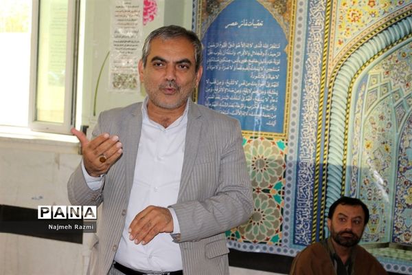 نماز جماعت ظهر و عصر مدرسه  ام‌البنین شهرستان بوشهر