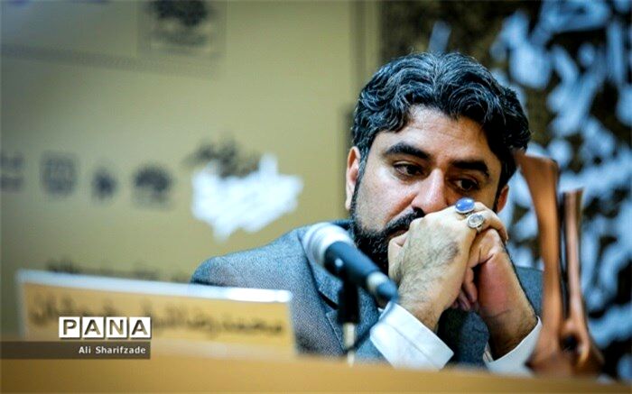 دبیر علمی جشنواره شعر و داستان سوره:  غزل‌زدگی آسیب شعر معاصر است