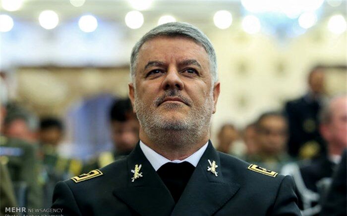 فرمانده نیروی دریایی ارتش: انگشت فرزندان انقلاب برای دفاع روی ماشه است