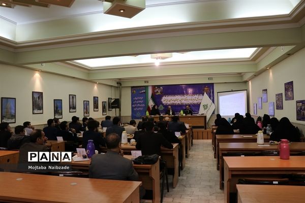 کارگاه آموزشی کارشناسان مالی سازمان دانش‌آموزی خراسان رضوی