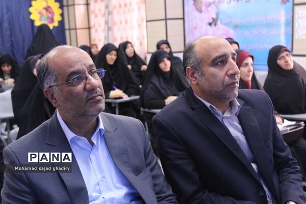بازدید معاون پرورشی و فرهنگی اداره کل آموزش و پرورش شهر تهران از دارالقرآن منطقه 4