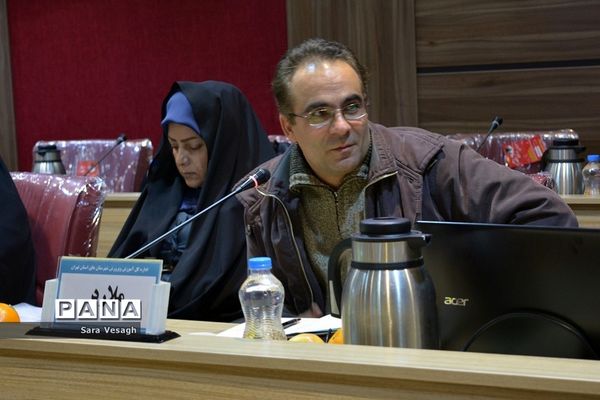 نشست هم اندیشی اعضا هیئت اندیشه ورز شهرستان‌های استان تهران در شهریار