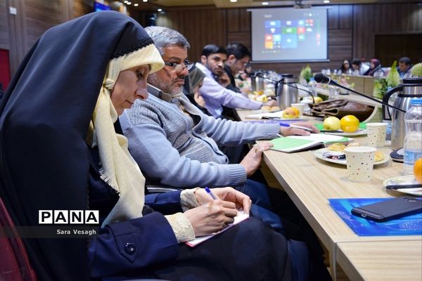 نشست هم اندیشی اعضا هیئت اندیشه ورز شهرستان‌های استان تهران در شهریار