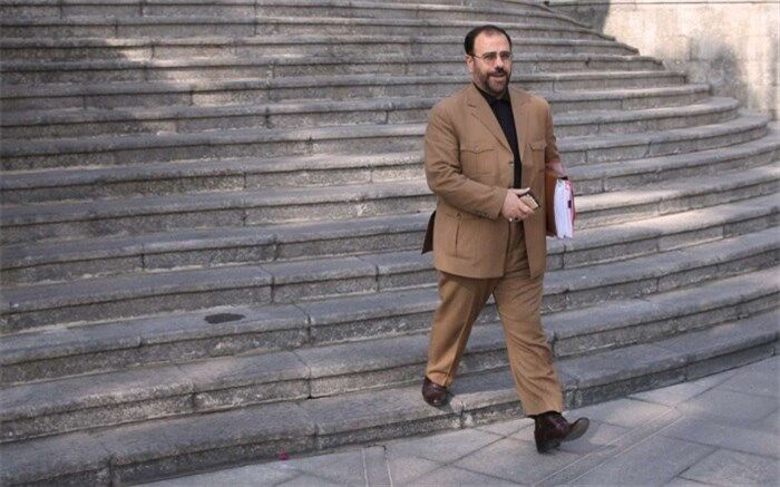 نظر معاون پارلمانی رئیس‌جمهوری در مورد کلیپ پخش شده از نماینده سراوان