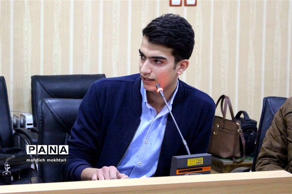 جلسه مشترک مجمع مشاوران، مجلس دانش‌آموزی با مدیر کل آموزش و پرورش استان یزد