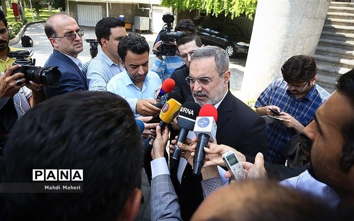 وزیر آموزش‌وپرورش: مقصران حادثه آتش سوزی مدرسه در زاهدان با شدیدترین برخوردهای اداری مواجه می‌شوند