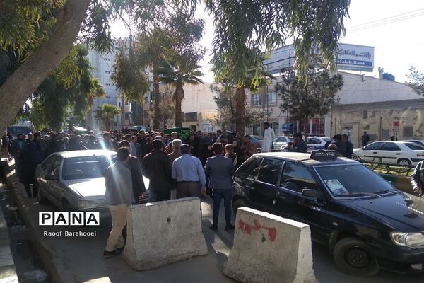 مراسم تشییع دانش آموزان حادثه آتش سوزی در زاهدان