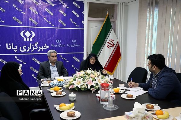 بازدید مدیرکل دفتر آموزش دوره اول متوسطه از خبرگزاری پانا