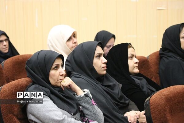 همایش استانی تجلیل از برگزیدگان حوزه تحقیق و پژوهش اداره کل آموزش و پرورش خراسان رضوی