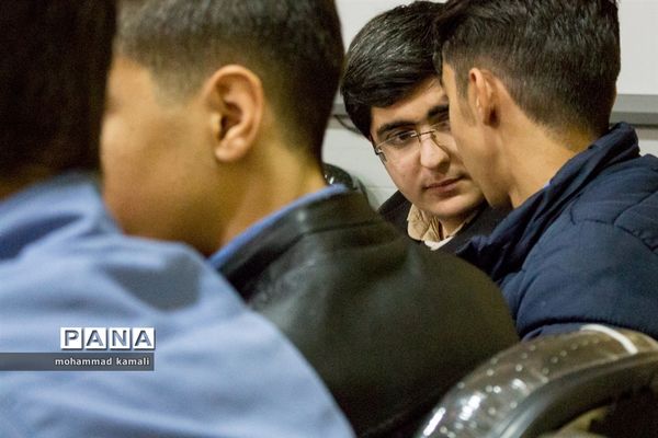 نشست اعضای شوراهای دانش‌آموزی محلات