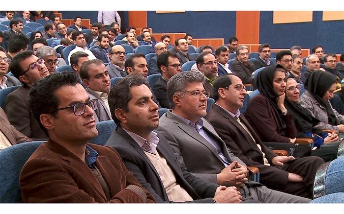 تجلیل  از 34 پژوهشگر برتر سال 97 دانشگاه بیرجند