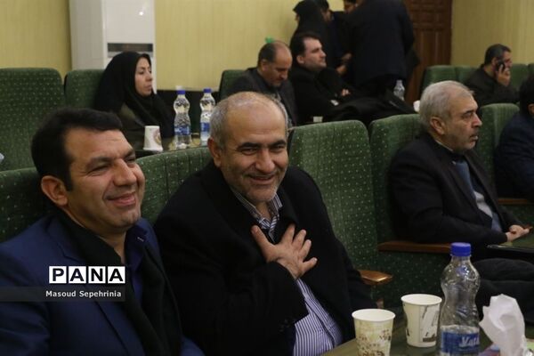 بازدید معاون استخدامی رئیس جمهور از شعبه پنجم سازمان تامین اجتماعی تبریز