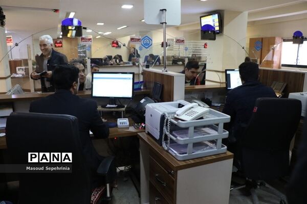 بازدید معاون استخدامی رئیس جمهور از شعبه پنجم سازمان تامین اجتماعی تبریز