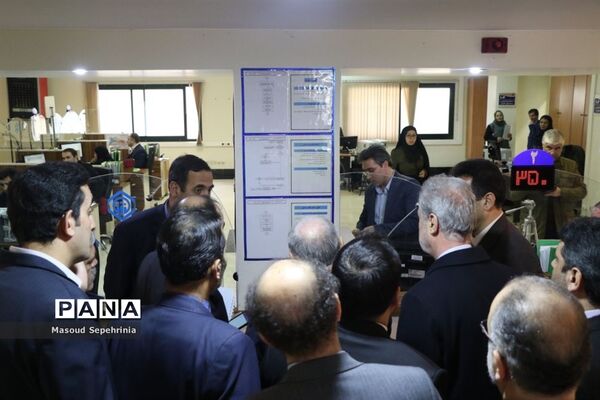 بازدید معاون استخدامی رئیس جمهور از شعبه پنجم سازمان تامین اجتماعی تبریز