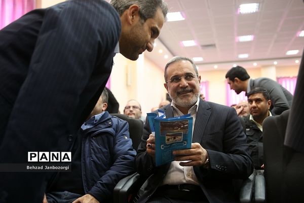سفر یک روزه وزیر آموزش و پرورش به آران و بیدگل