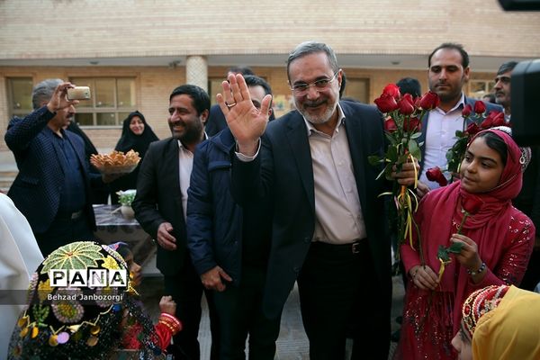 سفر یک روزه وزیر آموزش و پرورش به آران و بیدگل