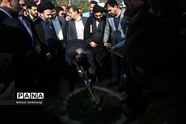 سفر یک روزه وزیر آموزش و پرورش به آران و بیدگل