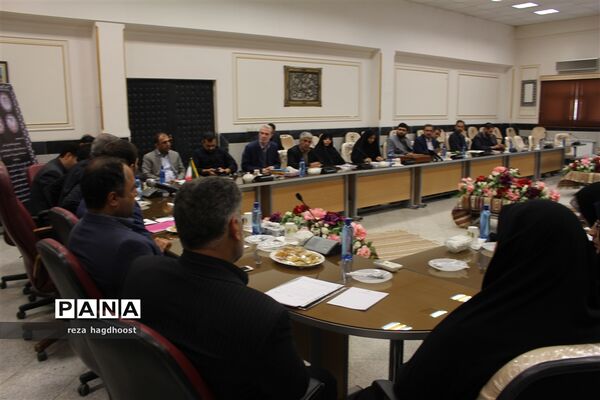 جلسه رسیدگی به تخلفات اداری با موضوع بررسی حادثه آتش‌سوزی مدرسه غیر دولتی زاهدان