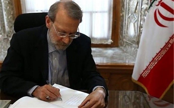 رئیس مجلس جان باختن دانش آموزان زاهدانی را تسلیت گفت