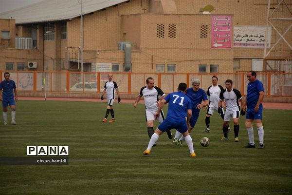 مسابقات فوتبال پیشکسوتان استان قم