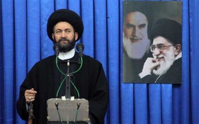 انتقاد امام جمعه اردبیل از استیضاح مکرر وزرا در مجلس