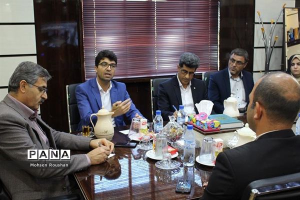 دیدار نایب رئیس  فدراسیون موج سواری آسیا با مدیرکل آموزش و پرورش استان بوشهر