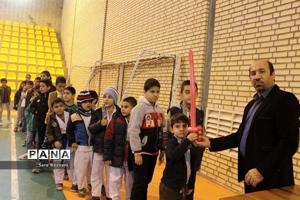 آغاز جشن‌های چهلمین سالگرد پیروزی انقلاب اسلامی در اسلامشهر