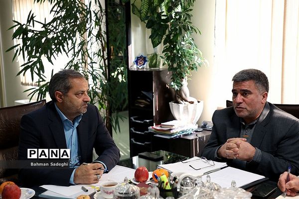 جلسه ستاد مرکزی شاهد