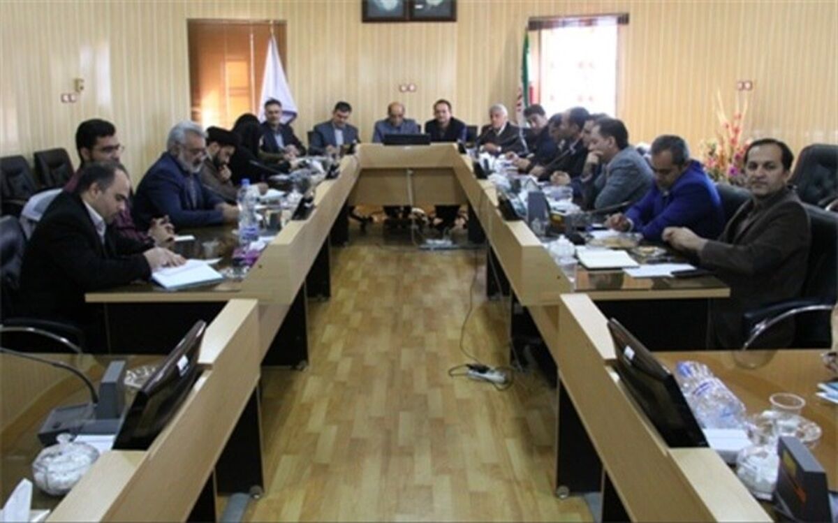 وظیفه دانش‌آموزان حفظ و حراست از انقلاب اسلامی است